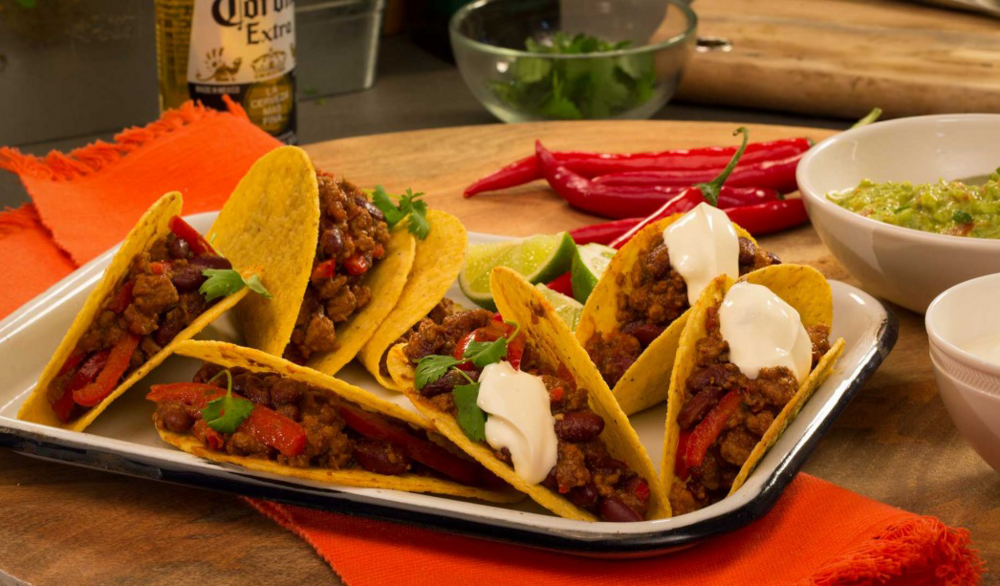 R2-19-Chilli-con-carne-with-guacamole.RIGHT_-1090x613.png