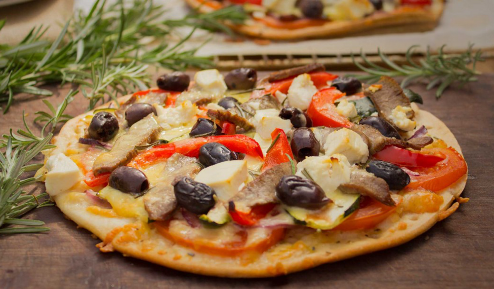 FB-R48-Greek-Style-lamb-pizza.RITCHIES-1090x613.png